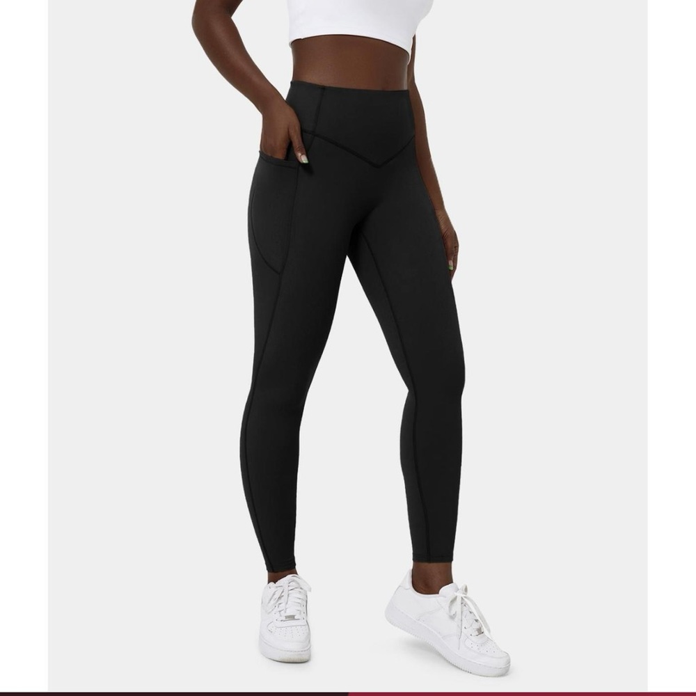 LIKE NEW!! Halara so cinched 7/8 leggings